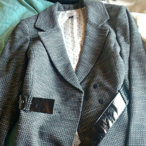 Like new Tahari Blazer