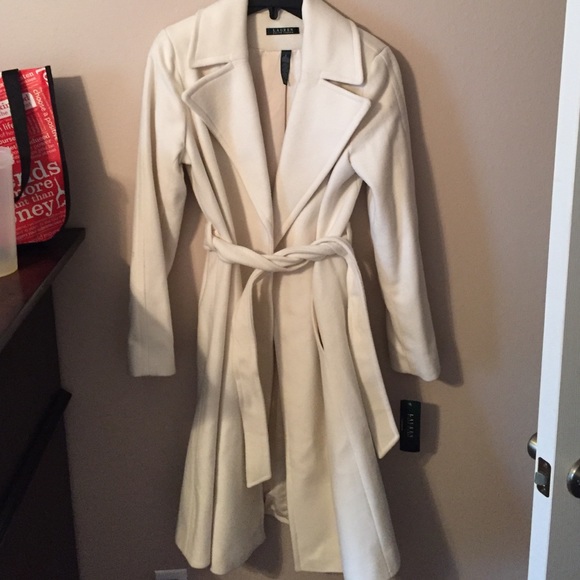 Stunning coat!