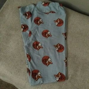 Lularoe  fox leggings OS