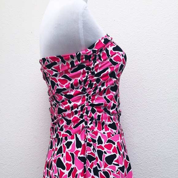 Strapless Pink and Black Dress - Picture 3 of 5