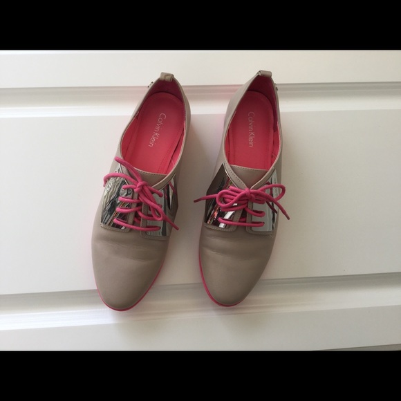 Calvin Klein Ox shoes.real leather.woman size 6. - Picture 3 of 4