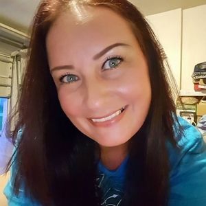 Meet your Posher, Eve