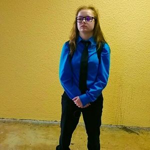 Meet your Posher, Caitlyn