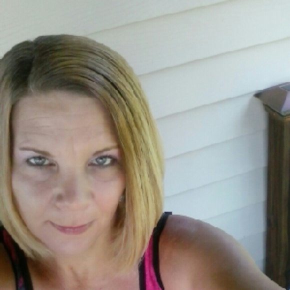 Meet your Posher, Keela - Picture 1 of 1