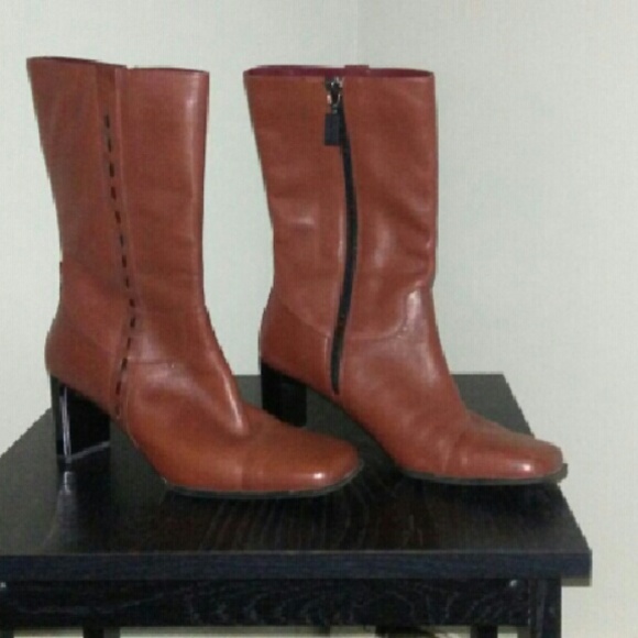 Naturalizer Boots - Picture 2 of 3