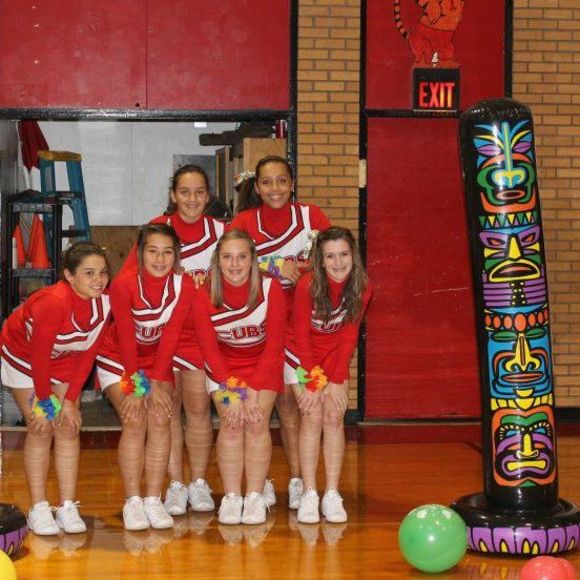 Meet your Posher, Lizzy - Picture 1 of 1