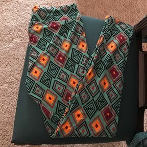 *NWT* LulaRoe TC Halloween leggings (Bats)