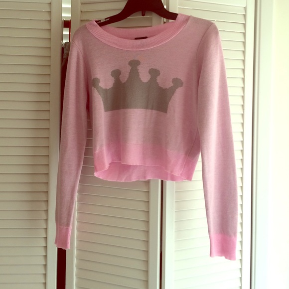 Princess cropped sweater!!!