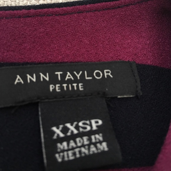 🆕 ✅ Ann Taylor Striped Tricolor Top - Picture 2 of 5