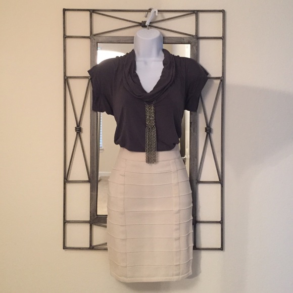 🎉Host Pick🎉 Dark Gray Cow Neck Shirt