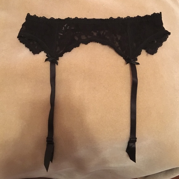 Hanky Panky After Midnight Garter Belt