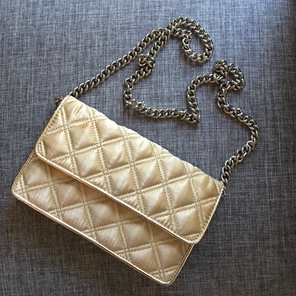 Jacobs by Marc Jacobs gold quilted clutch