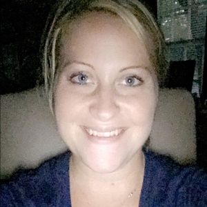 Meet your Posher, Courtney