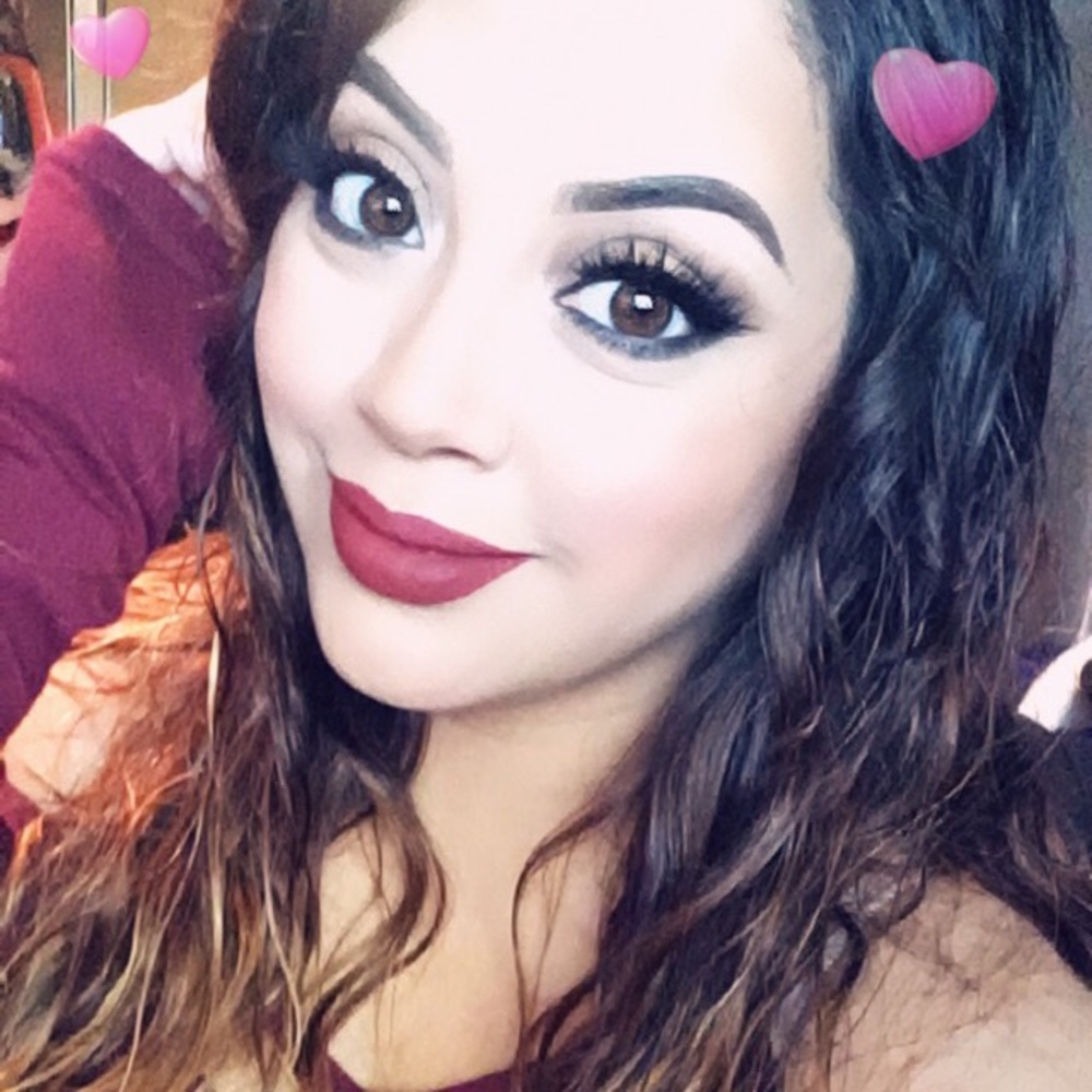 Meet your Posher, Crystal