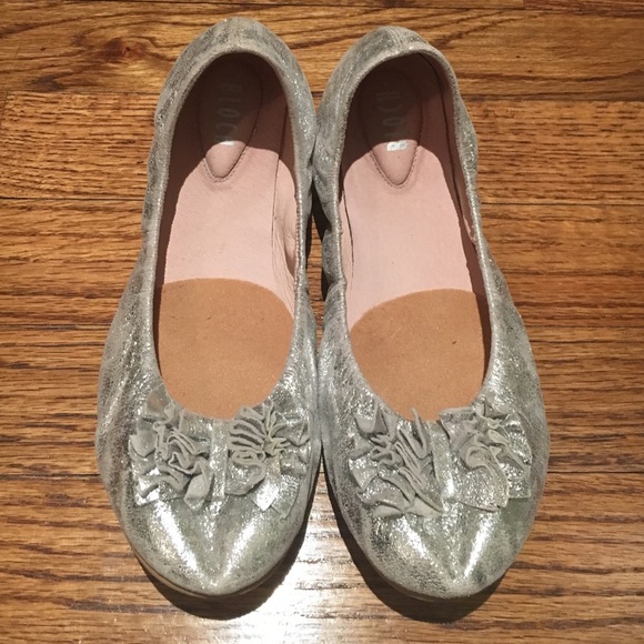 Silver Bloch flats