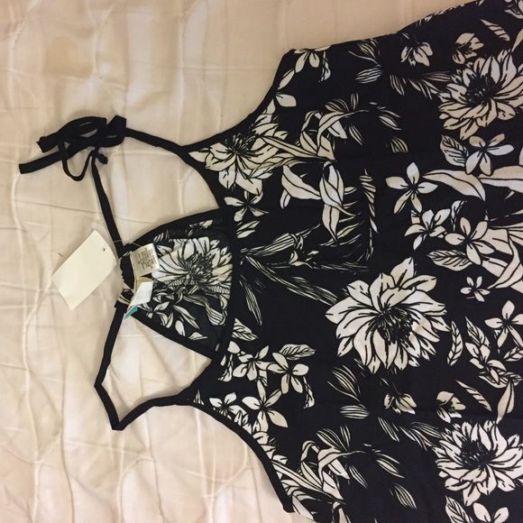 Black and White Sexy Mini Dress - Picture 2 of 3