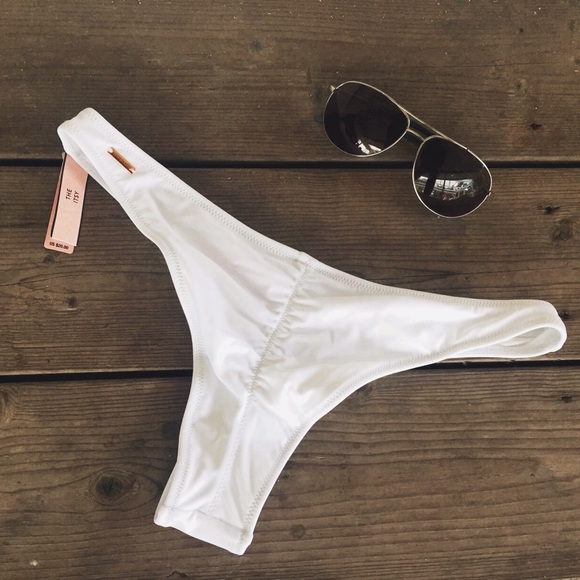NWT White VS Itsy Bikini Bottom S