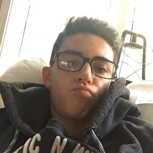 Meet your Posher, Zach