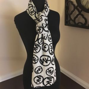 Michael Kors Scarf and hat set