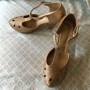 Modcloth Graham Street Golden Glitter Pumps