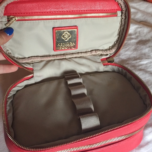 Kendra Scott makeup organizer
