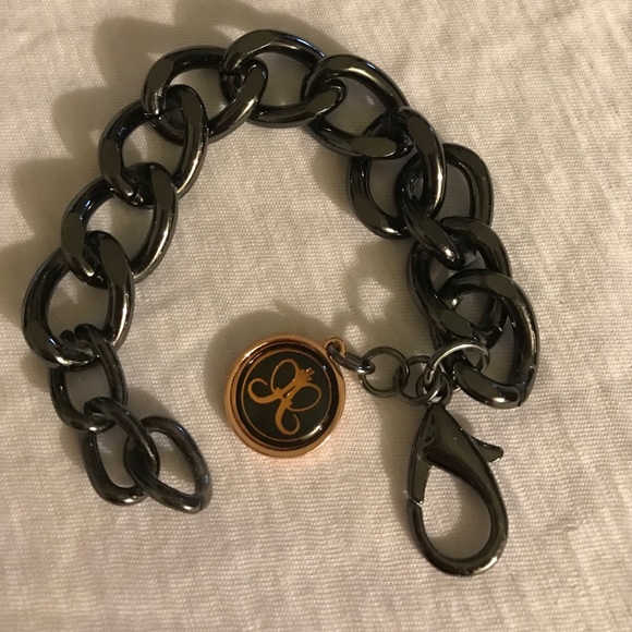 Anastasia Beverly Hills bracelet