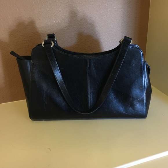 Classic black leather Monsac shoulder bag - Picture 1 of 4