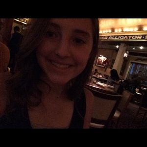 Meet your Posher, Michaela