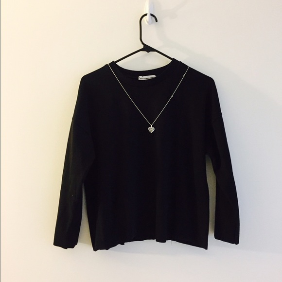 CLimport Basic crew neck black fleece sweater