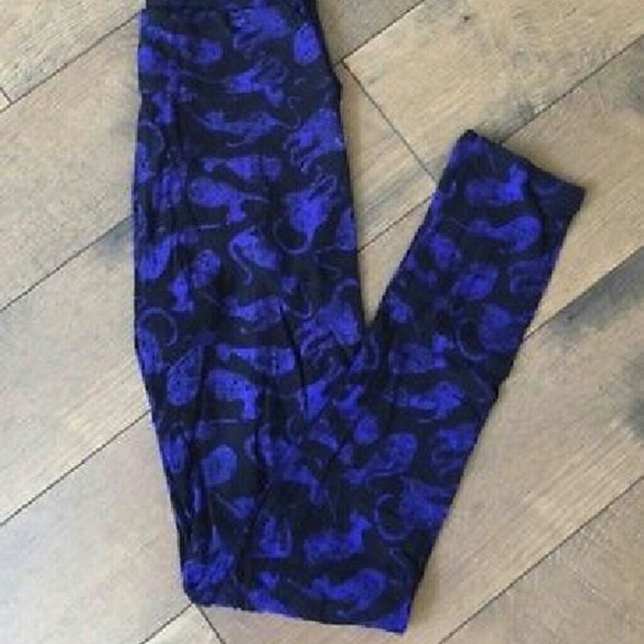 LAST CHANCE Lularoe Halloween cats on blue