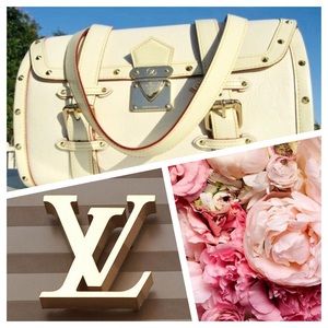 ✨LOUIS VUITTON White Suhali L'Epanoui GM Purse Bag ✨LOUIS VUITTON White Suhali L'Epanoui GM Purse Bag