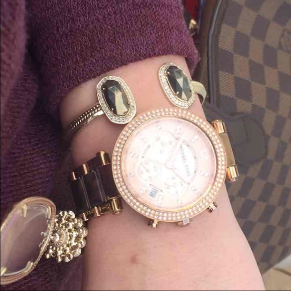 Kendra Scott bracelet