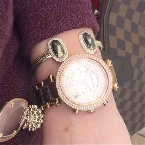 Kendra Scott bracelet