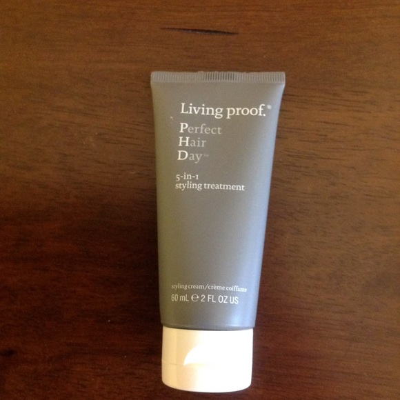 ❤️SOLD❤️ LIVING PROOF PERFECT HAIR DAY