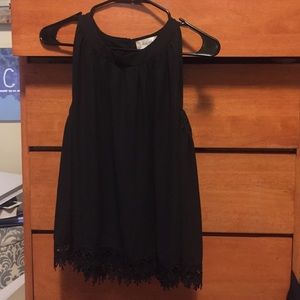 Black altar'd state top