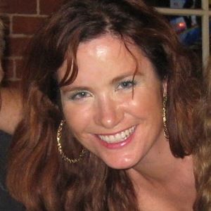 Meet your Posher, Hilary