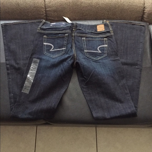 NWT American eagle jeans