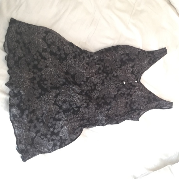 Patterned Romper - Picture 3 of 4