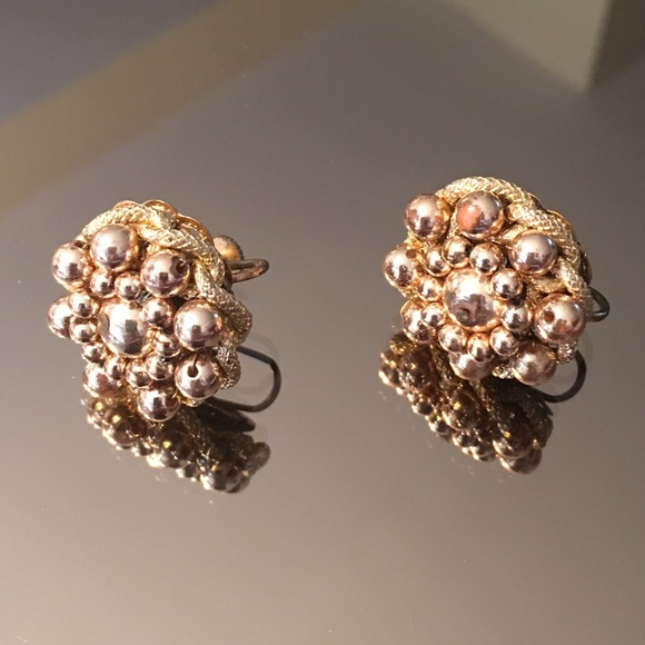 Jewelry - ⭐️ANTIQUE 1930's SCREW BACK EARRINGS
