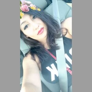 Meet your Posher, Anahi