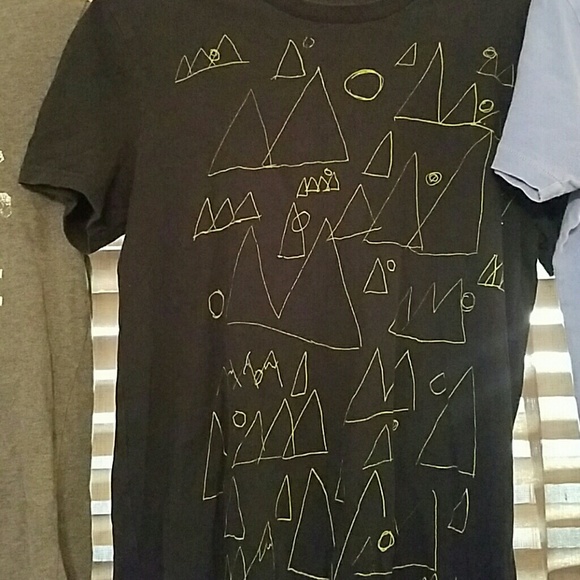 T-shirts - Picture 3 of 4