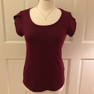 Stitchfix tulip-sleeved top in excellent condition