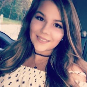 Meet your Posher, Jacqueline