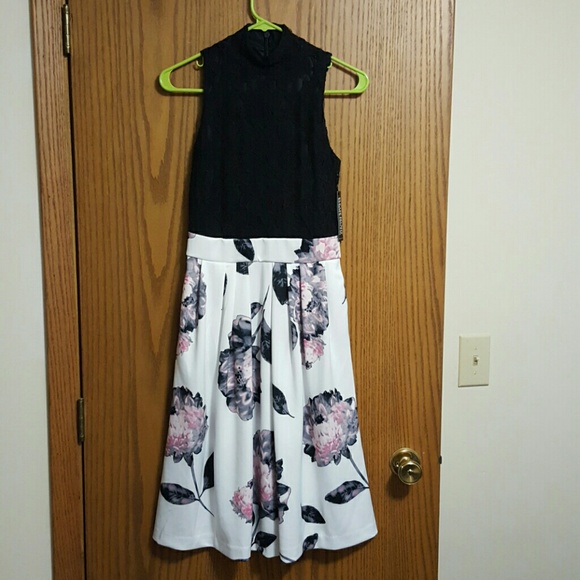 NWT dress, size XS
