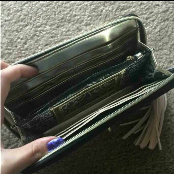 Betsey Johnson tote and wallet - Picture 4 of 4