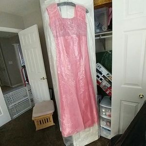 Salmon prom dress