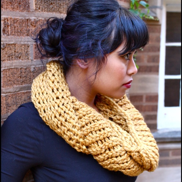 See new listing Hand Knit Cowl Scarf Mustard Infintiy - Picture 2 of 4