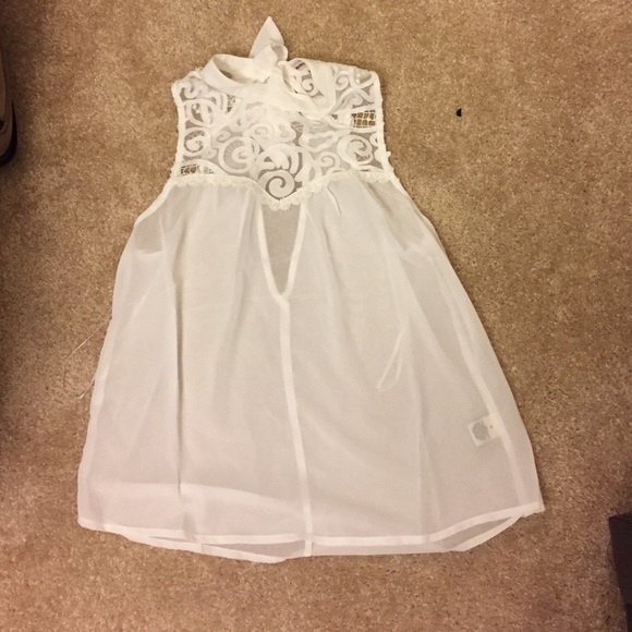 Halter Neck Top - Picture 3 of 3