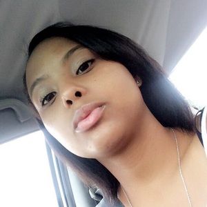 Meet your Posher, Shakira