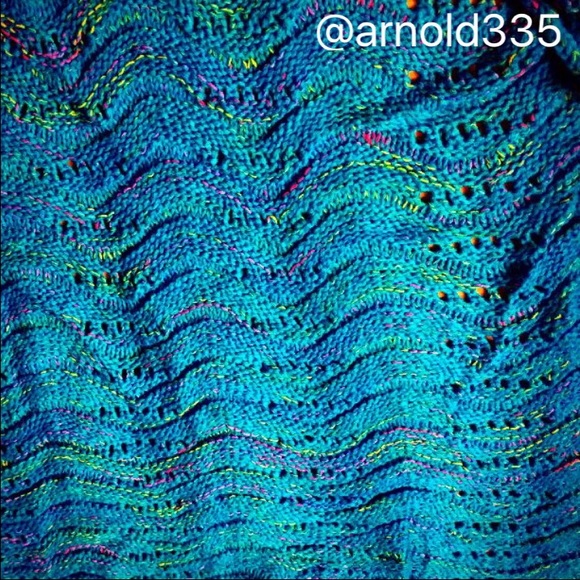 SALE! Blue Mermaid Tail Blanket - Picture 2 of 4